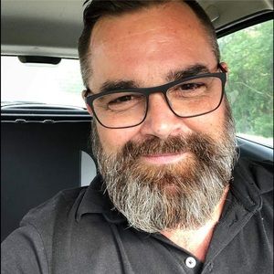 Meet your Posher, Anthony